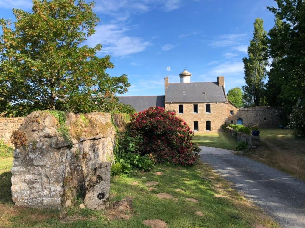 Les Ecolodges Sous Le Phare Louannec Exterior photo