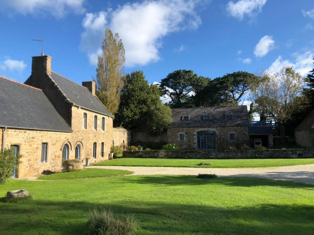 Les Ecolodges Sous Le Phare Louannec Exterior photo