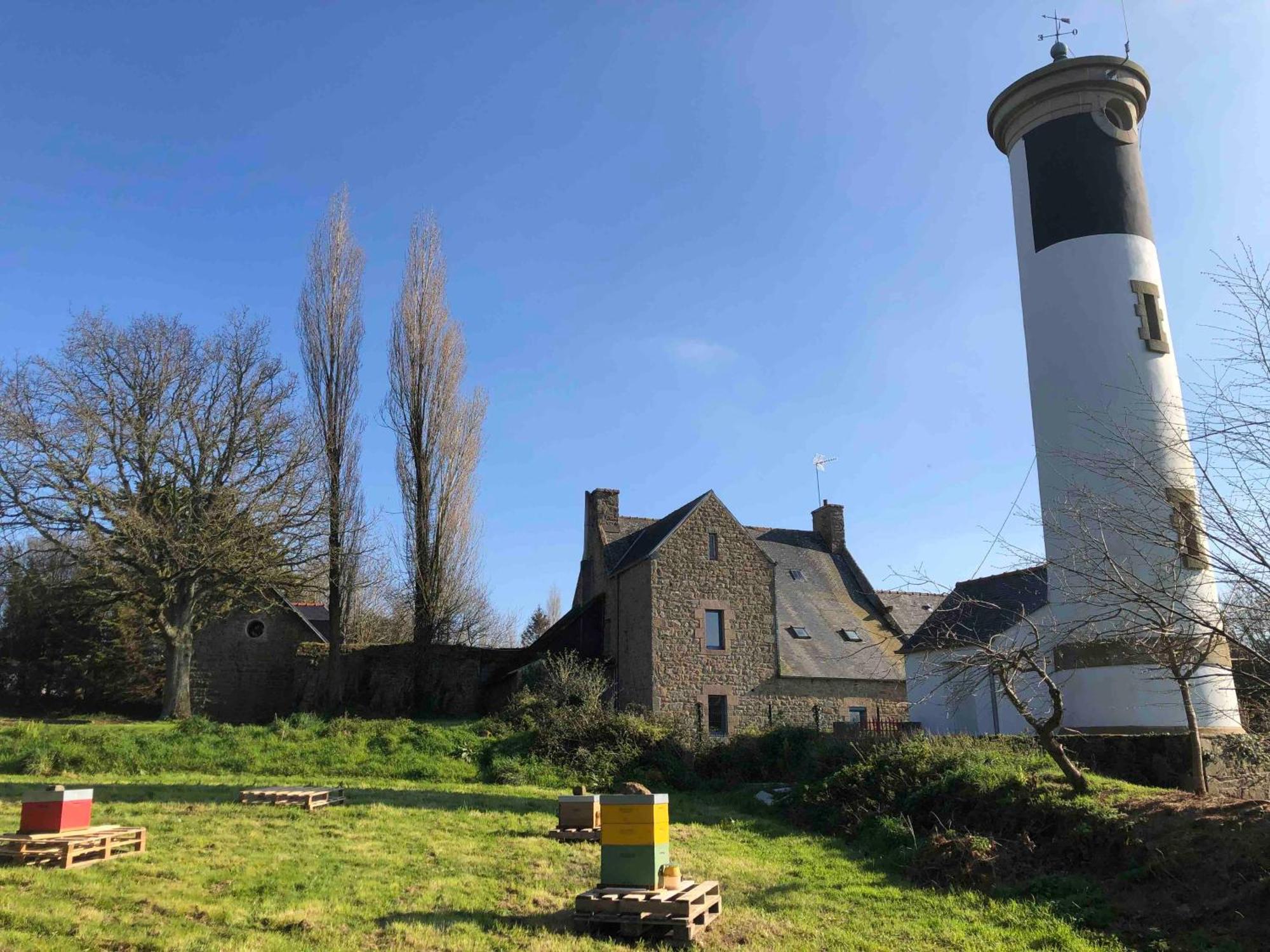 Les Ecolodges Sous Le Phare Louannec Exterior photo